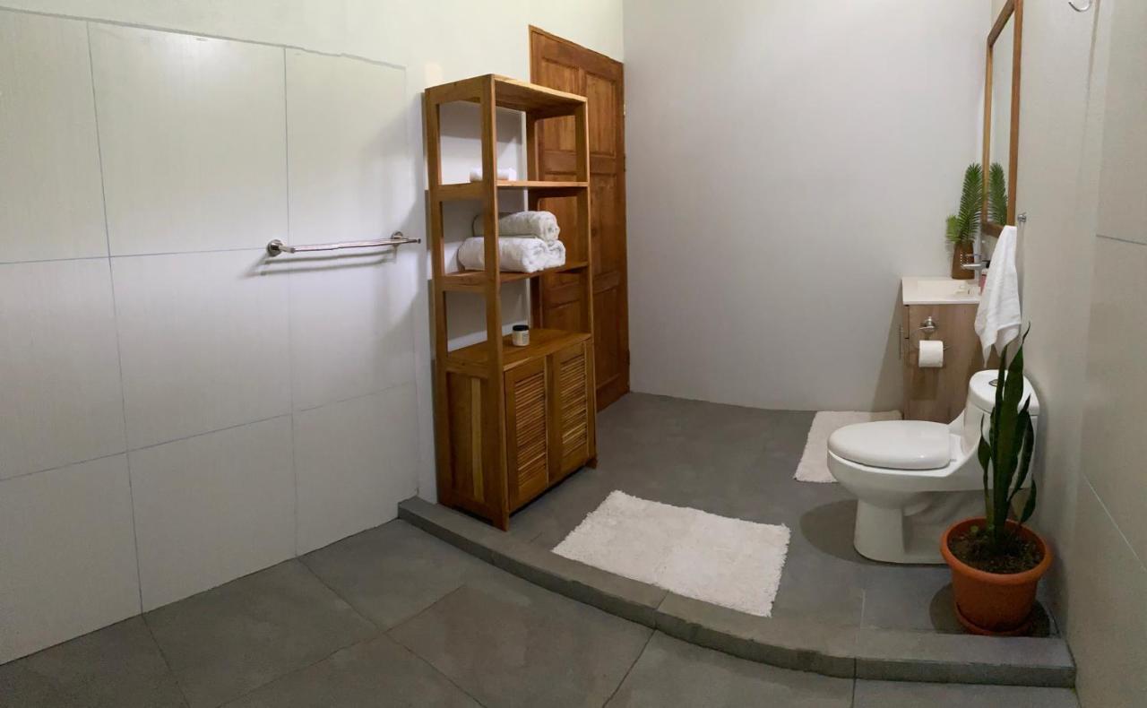 Вилла Scarlet House Carate Экстерьер фото